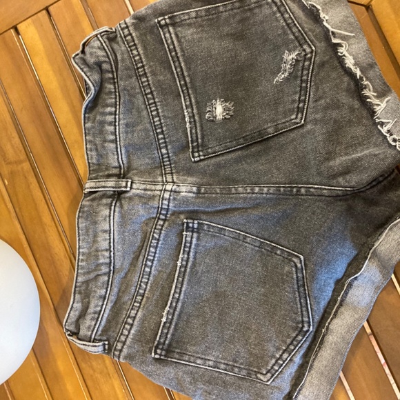 Black Washed PacSun Jean Shorts - Picture 4 of 5